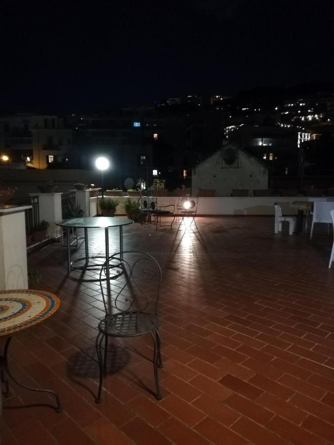 Le Terrazze A Mergellina Napoli Eksteriør billede